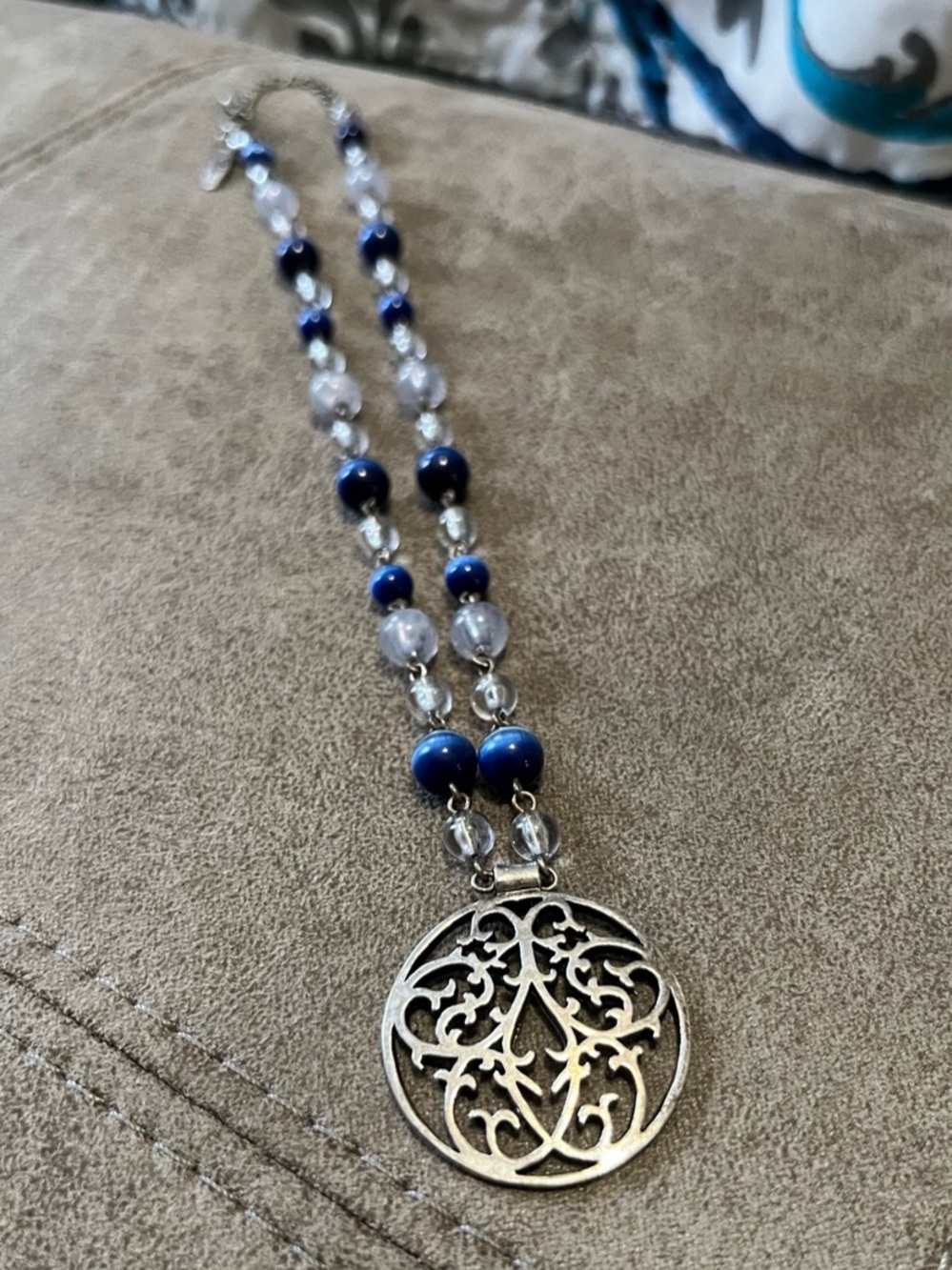 New York & Company Blue and Clear Beaded Pendant Necklace Good Condition